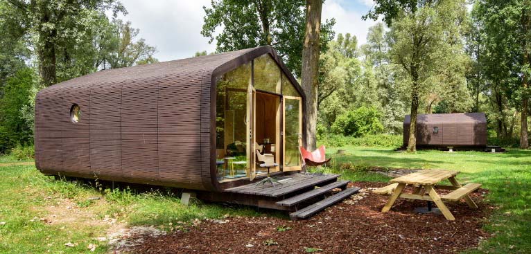 Ngôi nhà nhỏ di động làm bằng gỗ ấn tượng